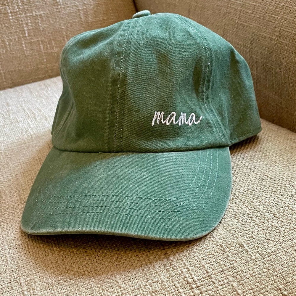 Green 'Mama' Embroidered Hat